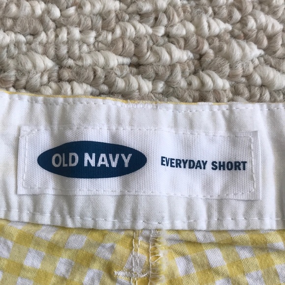 SALE!!! Old Navy shorts - Picture 3 of 5
